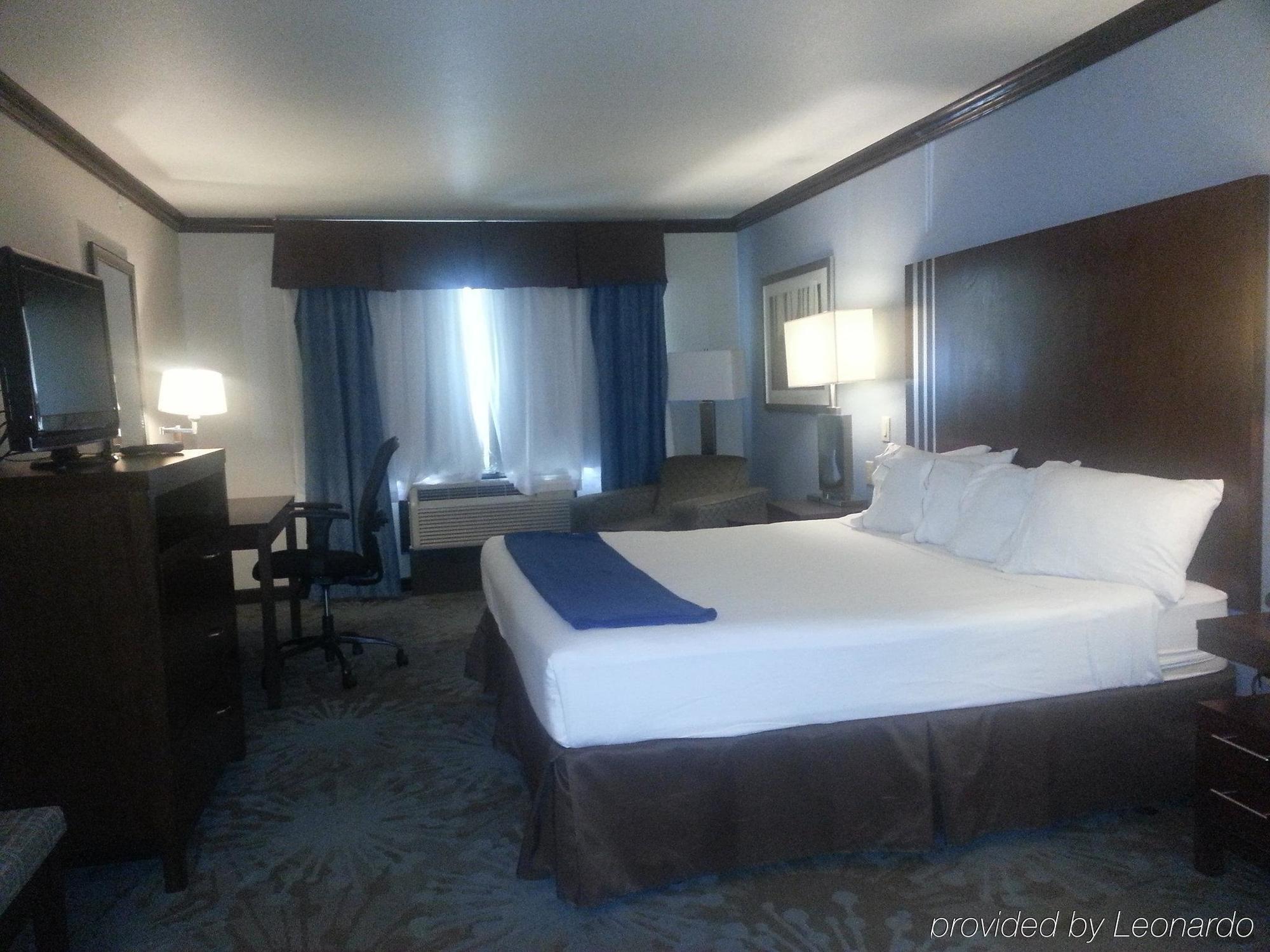 Holiday Inn Express & Suites San Antonio Nw Near Seaworld, An Ihg Hotel Dış mekan fotoğraf